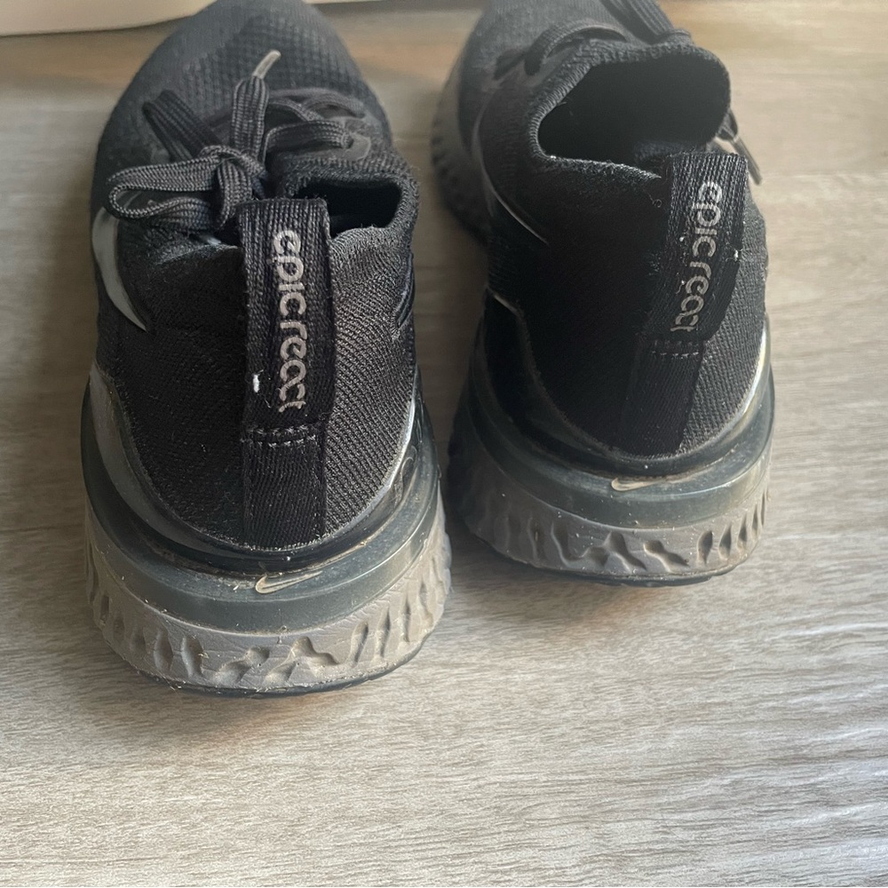 Nike black epic react - Picture 4 of 5